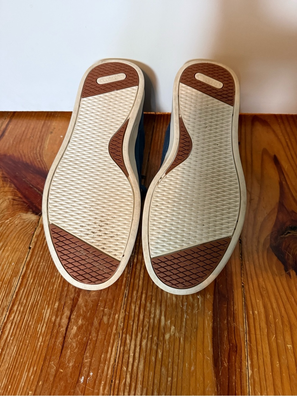 Cole Haan Grand Navy Low-Top Lace-Up Sneakers with White Sole - Picture 5 of 7